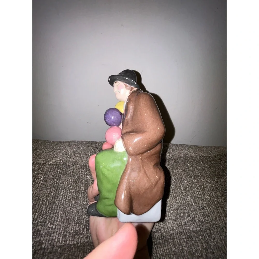 Vintage 1978 The Old Balloon Couple Figurines‎ Hand Made Collectible